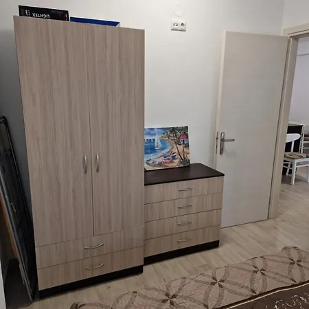 Apartment морска къща клеоники Ofrinion